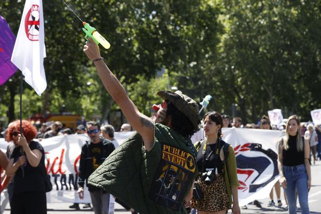 Marcha multitudinaria contra la cumbre de la OTAN en Madrid