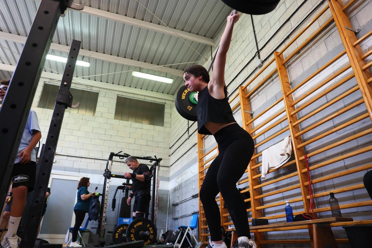 EN IMÁGENES: Inés Conde, ocho veces campeona de España de halterofilia, en un entrenamiento. EN IMÁGENES: Inés Conde, ocho veces campeona de España de halterofilia, en un entrenamiento.