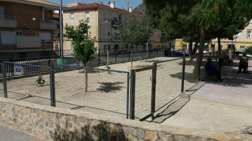 La zona para mascotas en el parque Sanz Orrio.