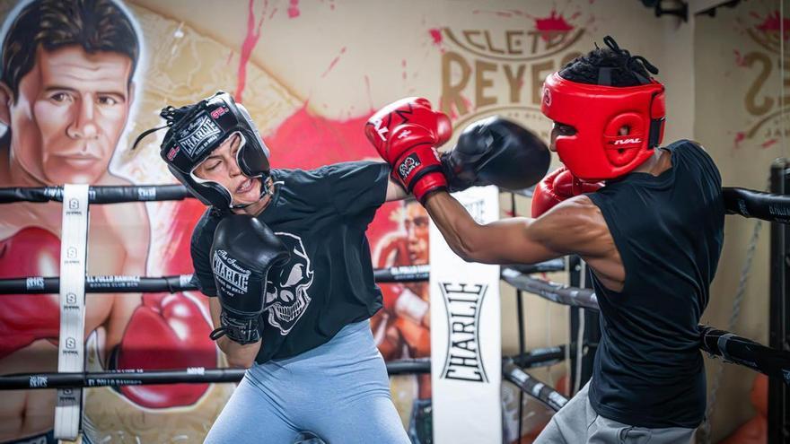 Tania Álvarez: &quot;Me dicen que estoy perdiendo mi juventud por estar tan centrada en el boxeo&quot;