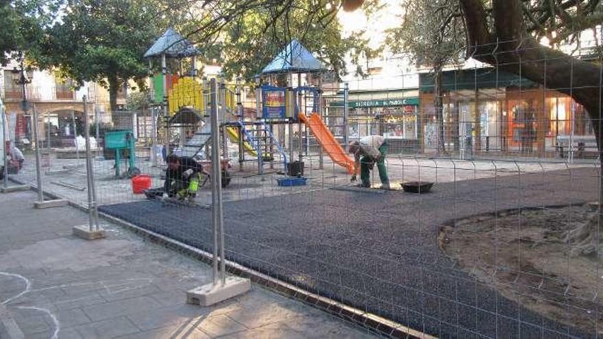Mejoras en el parque infantil de Cangas de Onís