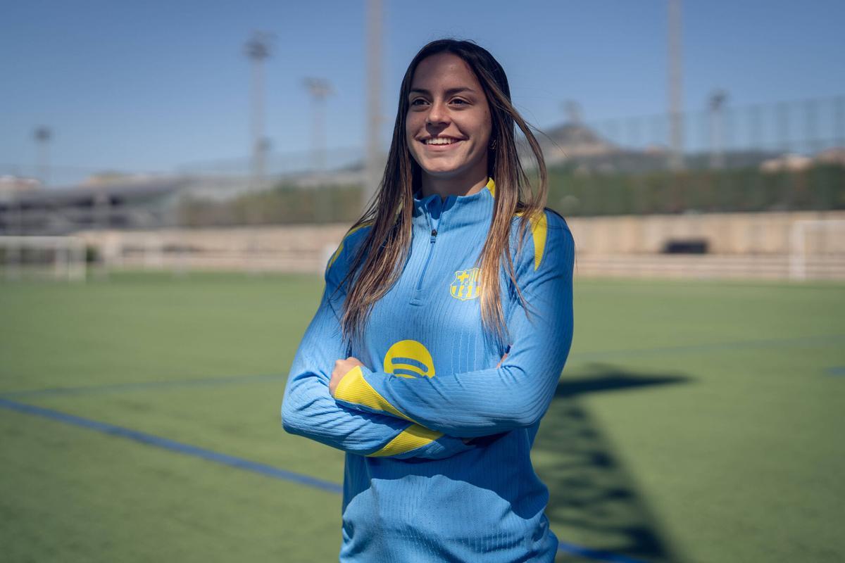 Sant Joan Despí 27/03/2026 Deportes. Retratos a Clara Serrajordi jugadora del FC Barcelona femenino. Foto de Zowy Voeten