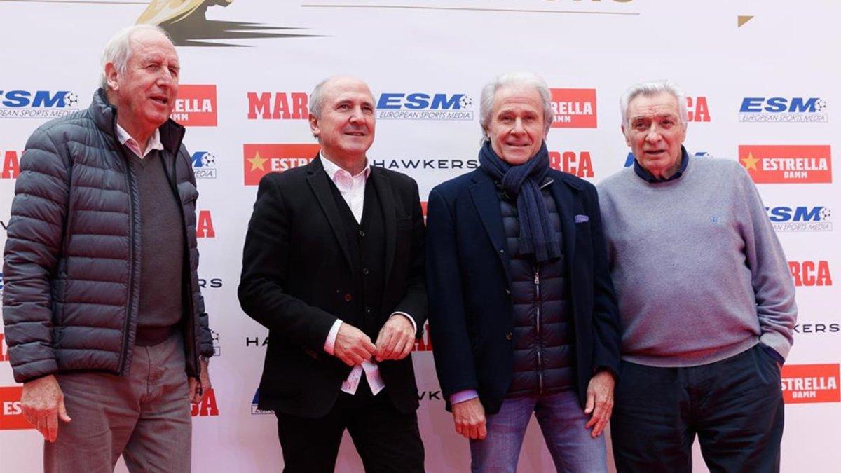 Rexach, a la izquierda, con Sánchez, Alfonseda y Fusté, también exjugadores del Barça