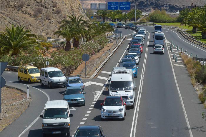 Colas a la entrada de Arguineguín