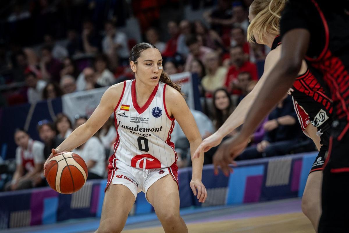 Carla Leite, durante el duelo entre el Casademony y el Girona