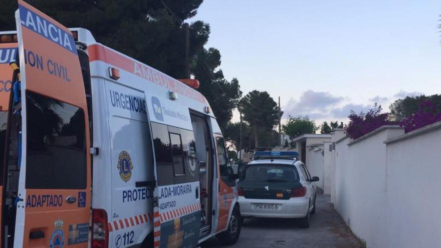 La ambulancia y la Guardia Civil