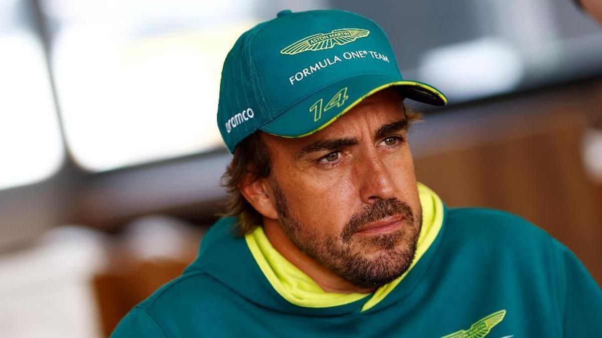 Fernando Alonso, sobre su hijo Leonard: "Ya dimos una vuelta en un kart juntos y ya sabe lo que es que le dé el aire en la cara"