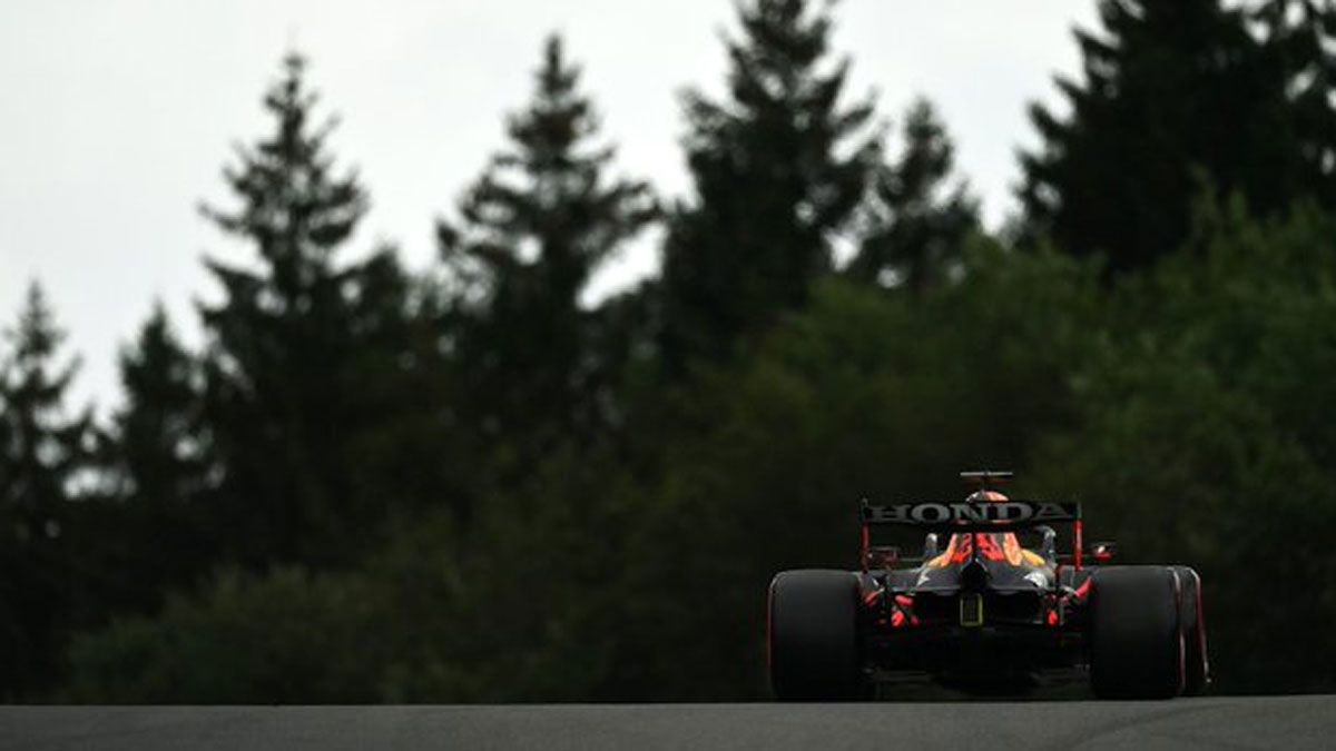 Verstappen sigue al frente en Bélgica