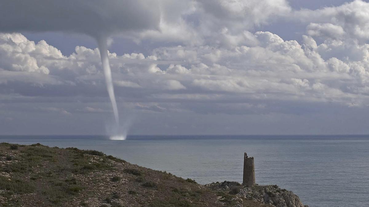 Los tornados pueden afectar a la provincia de Castellón según las cabañuelas, aunque no sean un fenómeno atmosférico habitual en la provincia.