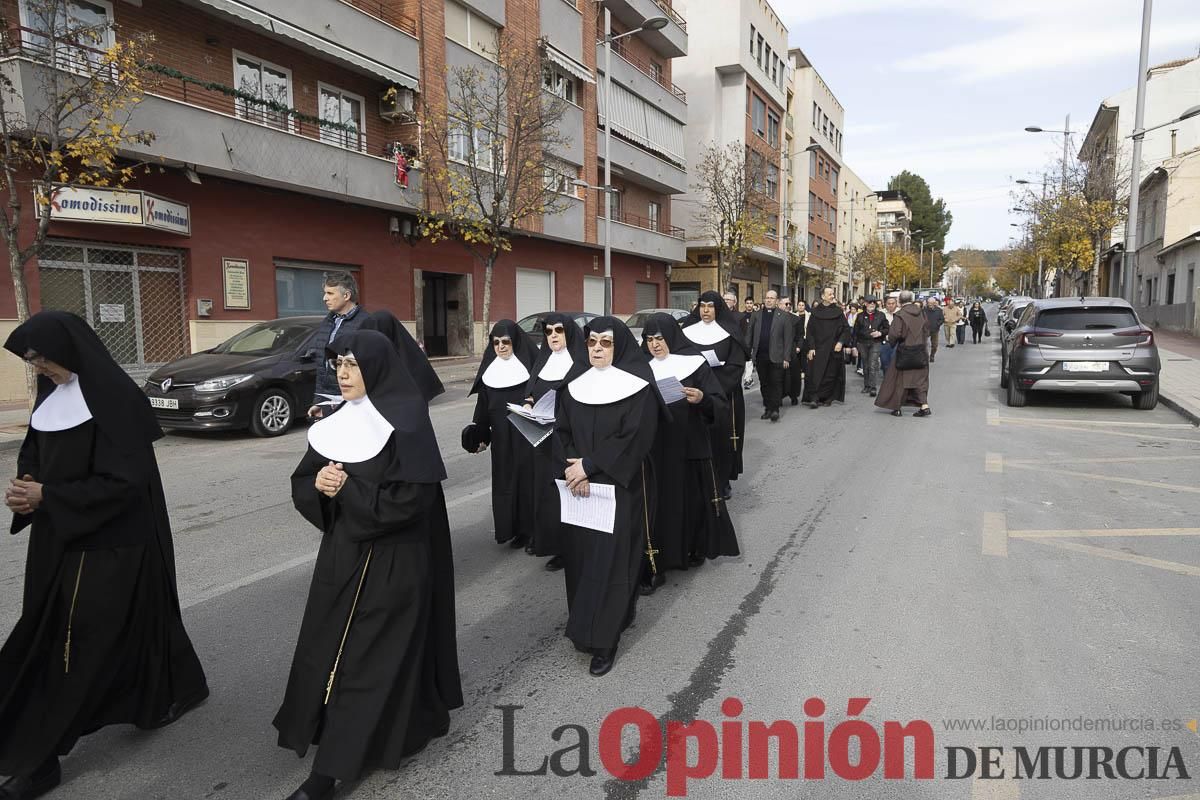 Así ha sido el traslado del cuatro y la reliquia de Santa Teresa de Jornet desde el Asilo hasta la Parroquia de la Concepción en Caravaca