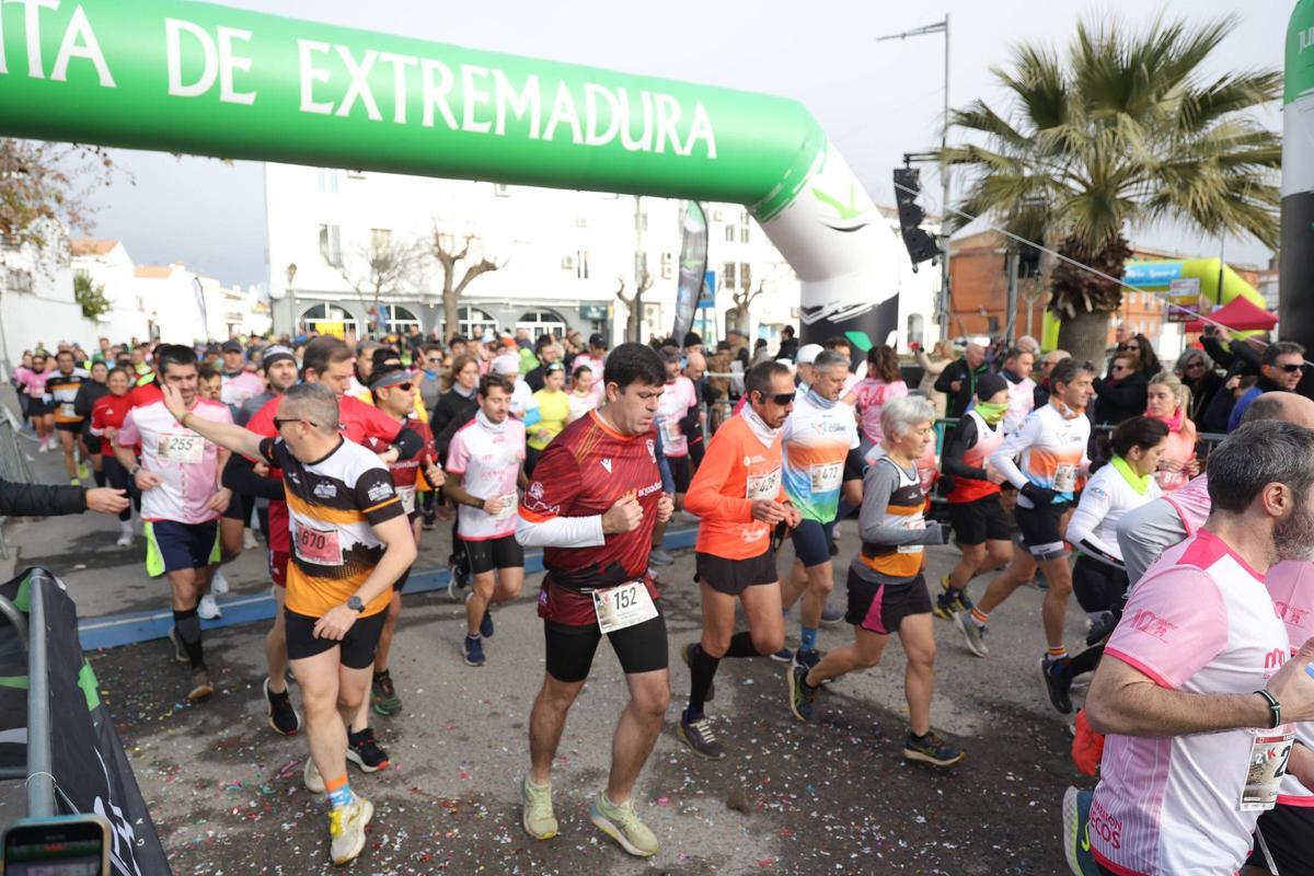 Fotogalería | Búscate en las imágenes de la media maratón de Malpartida de Cáceres
