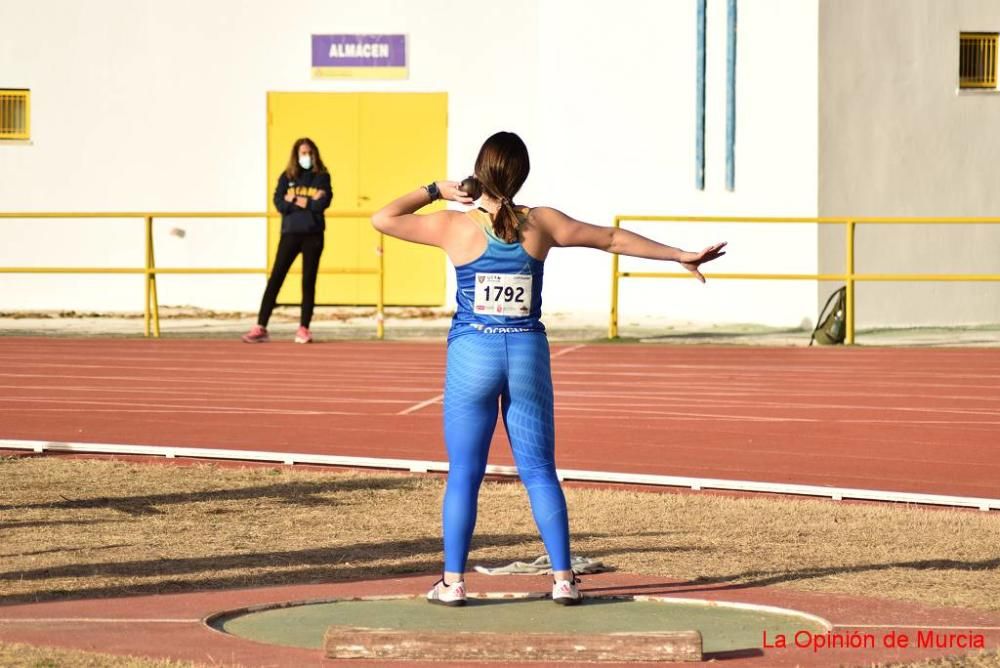 Control federativo de atletismo en Cartagena