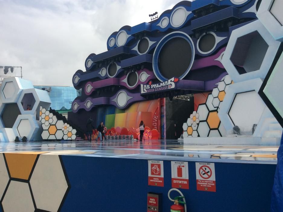 Lluvia en el escenario del Carnaval de Las Palmas de Gran Canaria