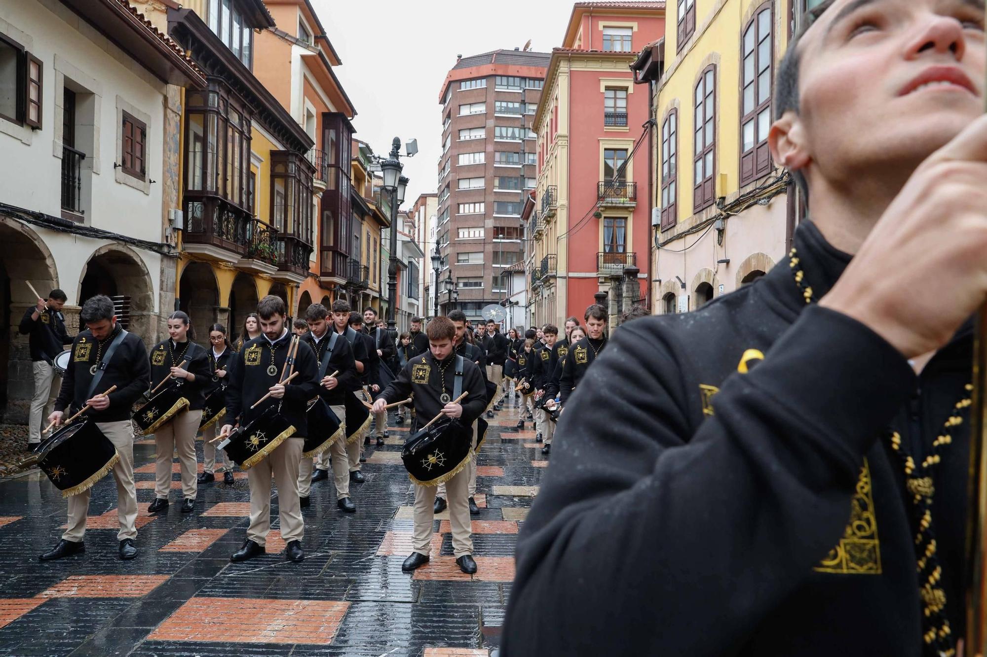 EN IMÁGENES: Así fue el certamen de bandas que dio comienzo la Semana Santa de Avilés