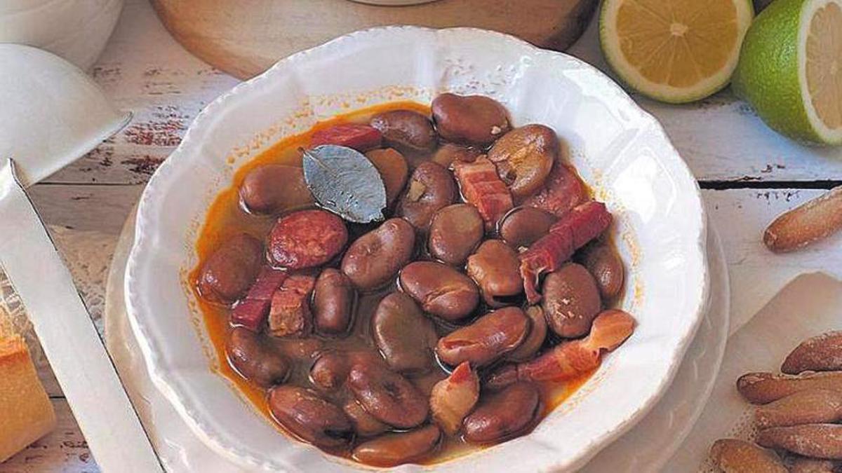Un plato de michirones.