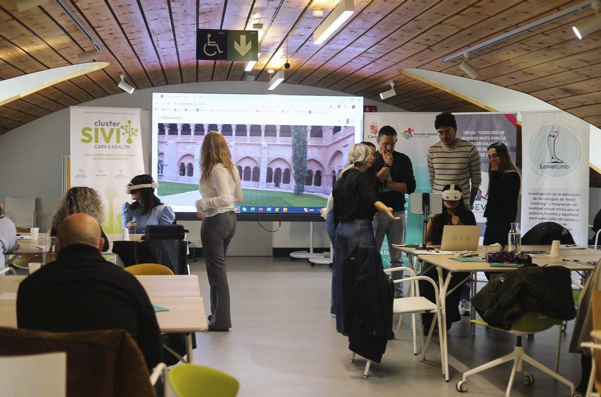 Grupos de trabajo en el Hub Tecnológico de La Aldehuela. | ALBA PRIETO