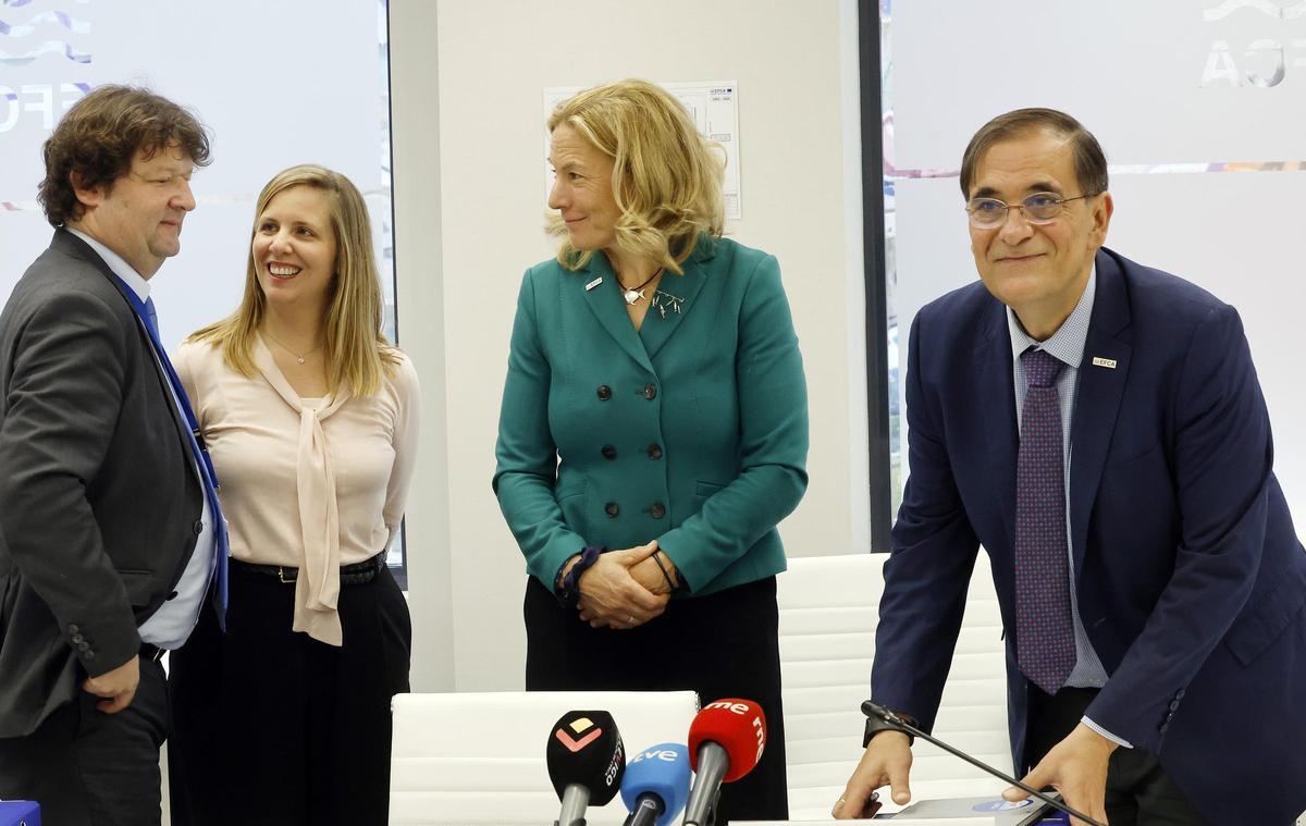 Desde la izquierda: Marcel Dedic, Patricia Sánchez, Susan Steele y Pedro Galache.