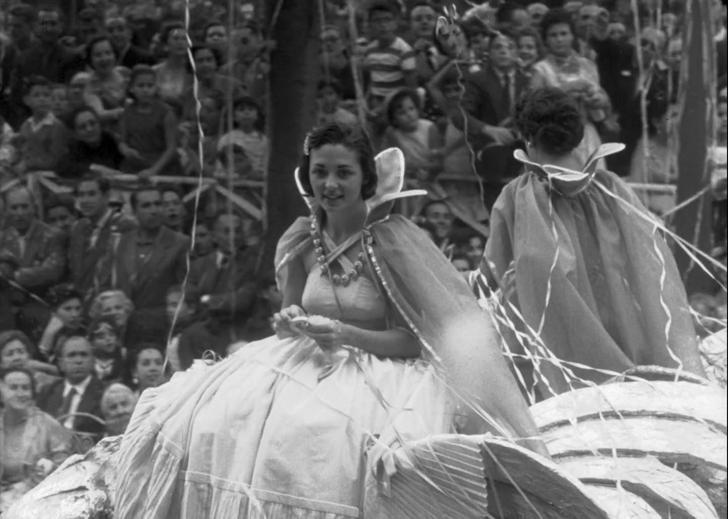 EN IMÁGENES: Así fue el Día de América en Asturias del año 1956