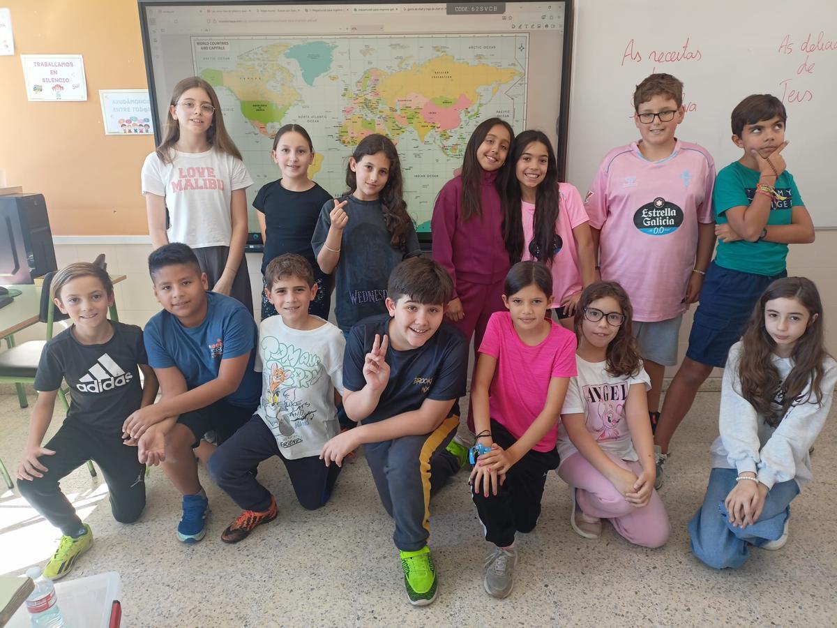 Nenos e nenas  de 5° e 6° do  San Salvador.