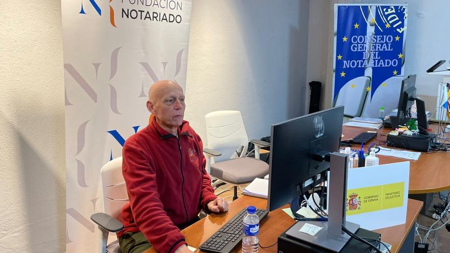 Javier González, voluntario en La Palma: «Ahora está el volcán social»