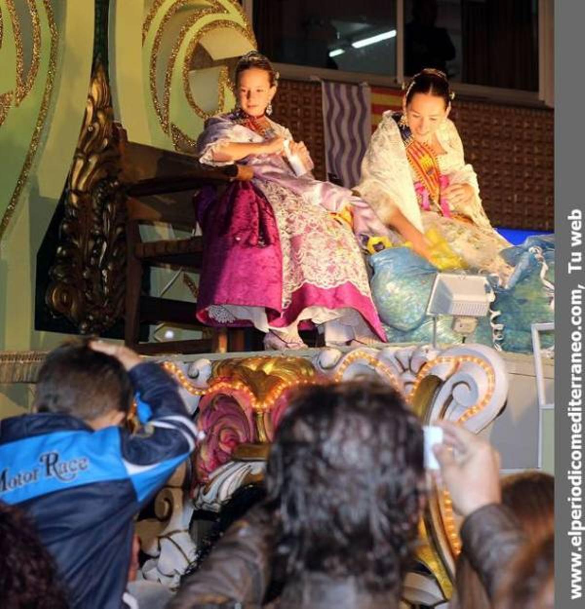 GALERÍA  El color marca la jornada final de la fira d’Onda