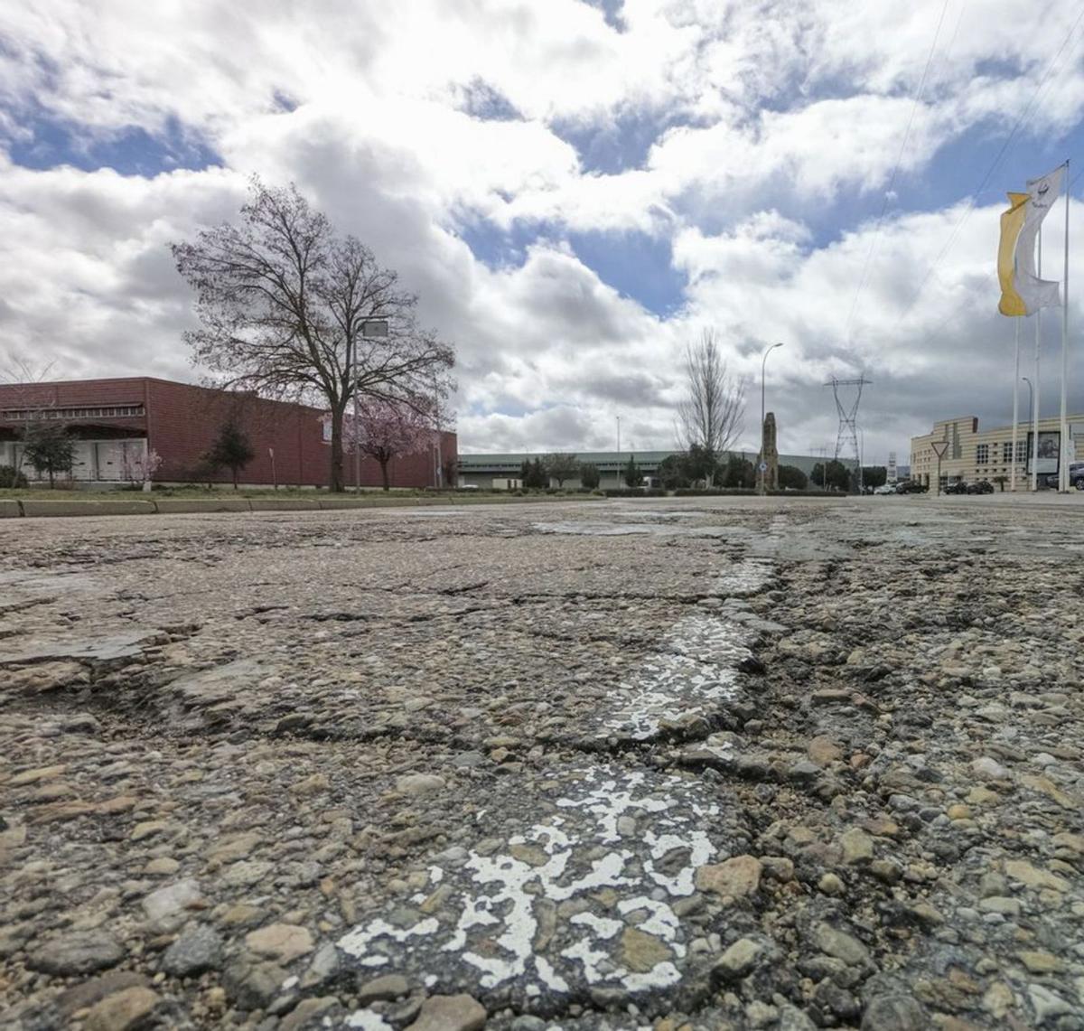 La zona será pavimentada tras la sustitución de las redes. | J. A. G.