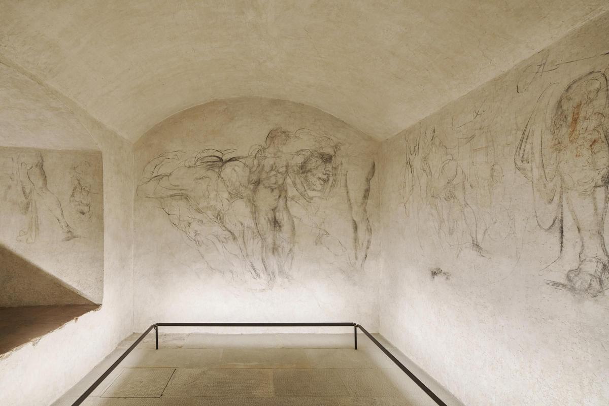 Dibujos en las paredes de la habitación de Miguel Ángel