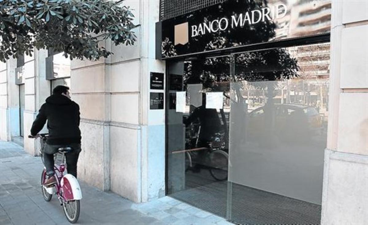 Oficina tancada del Banco Madrid a Barcelona.