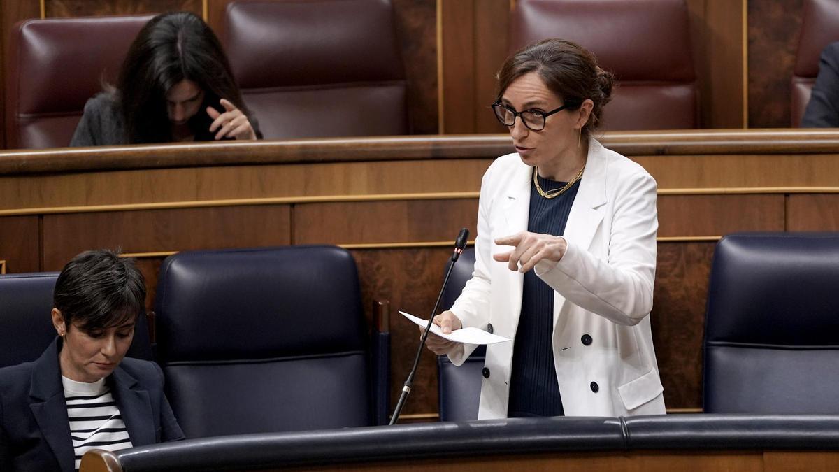 Mónica García defiende la gestión de la crisis del hantavirus y dice que acoger al crucero "no fue una decisión caprichosa"