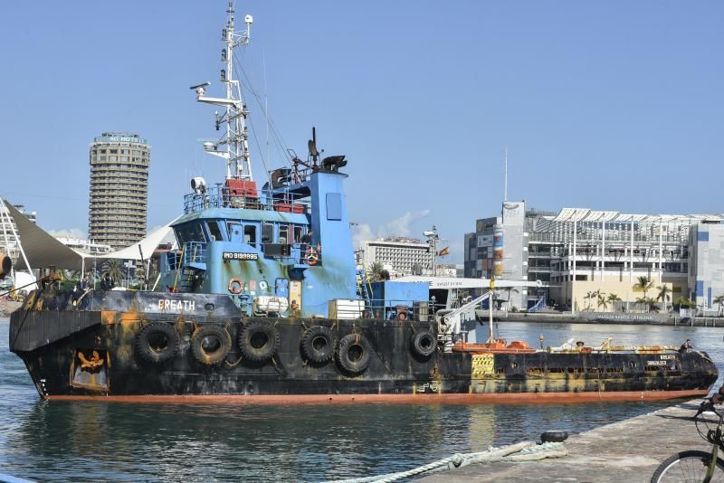 23/10/2018 LAS PALMAS DE GRAN CANARIA. Llegada a la Base Naval del barco remolcador Breath cargado con 1400kg de cocaína que ha sido apresado en aguas próximas a Canarias.  FOTO: J. PÉREZ CURBELO  | 23/10/2018 | Fotógrafo: José Pérez Curbelo