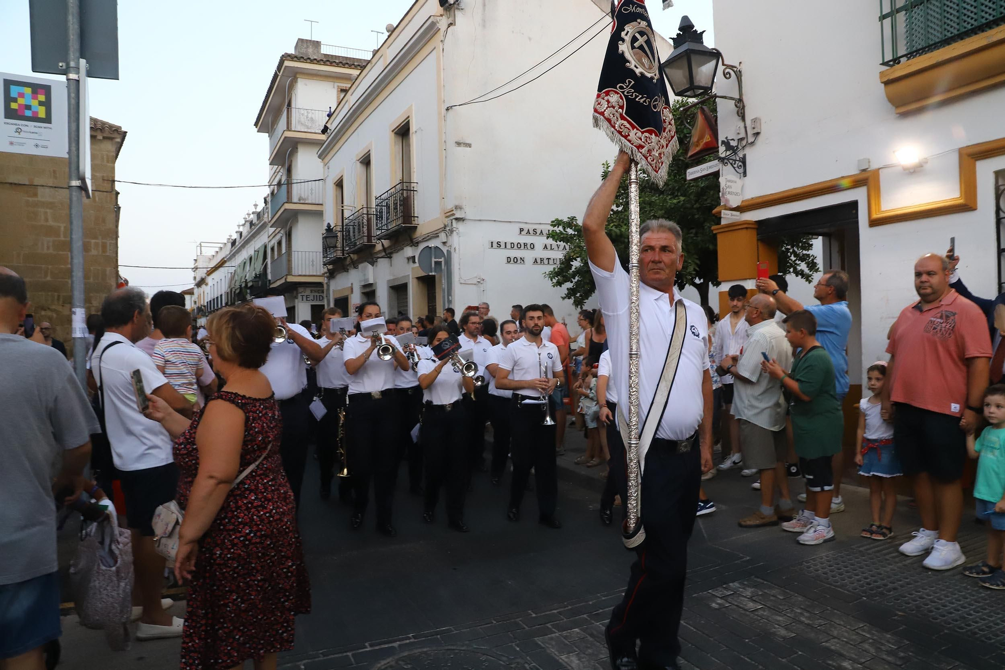 San Lorenzo vuelve a recorrer las calles de su barrio