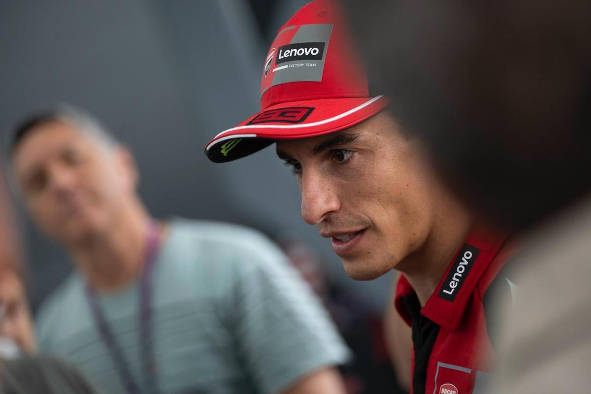 Marc Márquez (Ducati), atiende a los periodistas, el jueves, en Jerez.