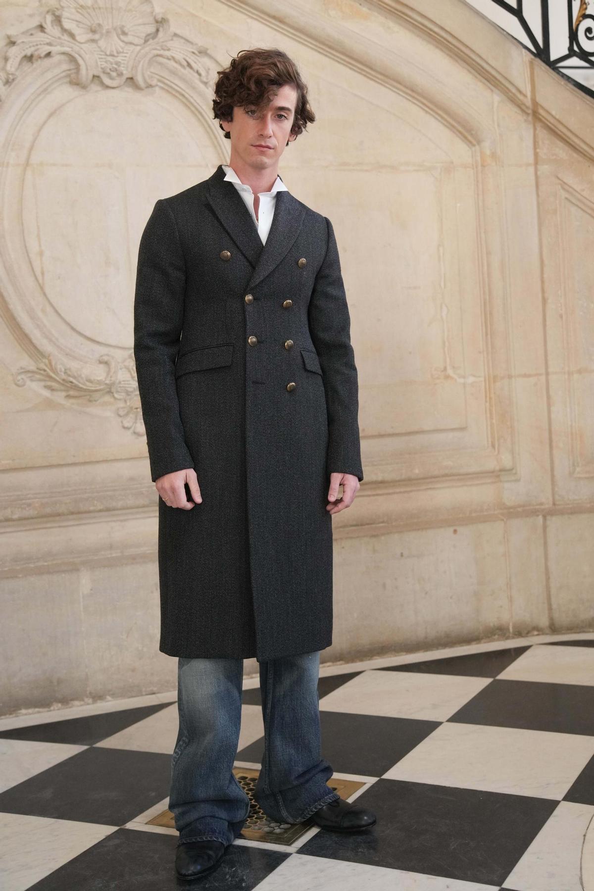 Guitarricadelafuente en el photo call del desfile Dior Fall/Winter 2026-2027 en París