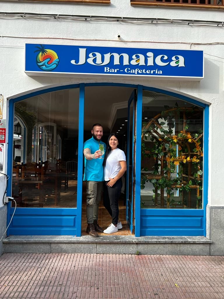 Blau statt Rot und "Bar Jamaica" statt "Bar95": So sieht es in dem einstigen "Goodbye Deutschland"-Lokal aus