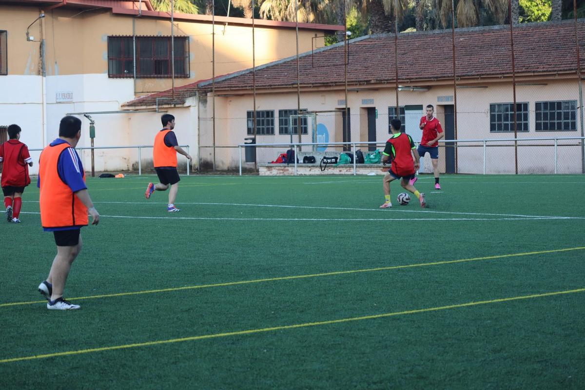 Entrenamiento de los equipos de la liga de fútbol inclusivo del Atlético Veracruz