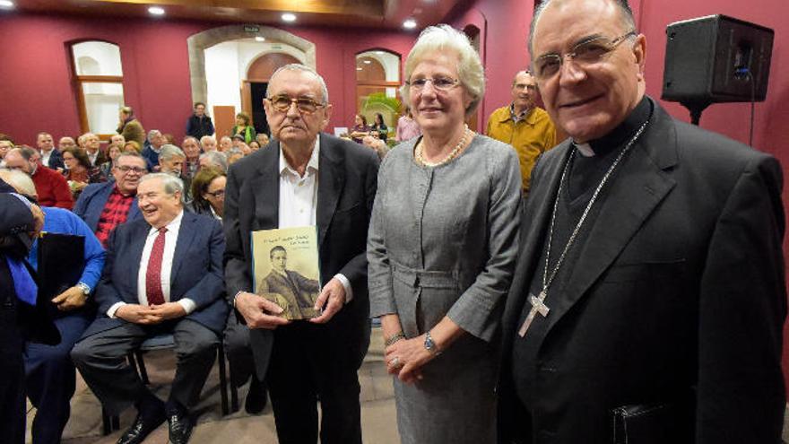 Fuertes: &quot;El libro de Sánchez refleja los sentimientos de los Negrín&quot;