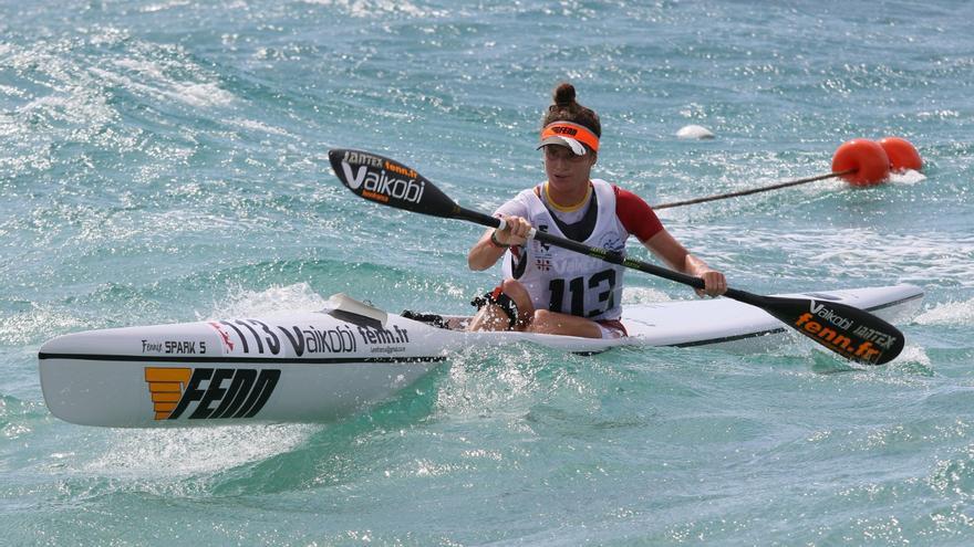 Judit Vergés revalida su corona campeona de Europa de Surfski