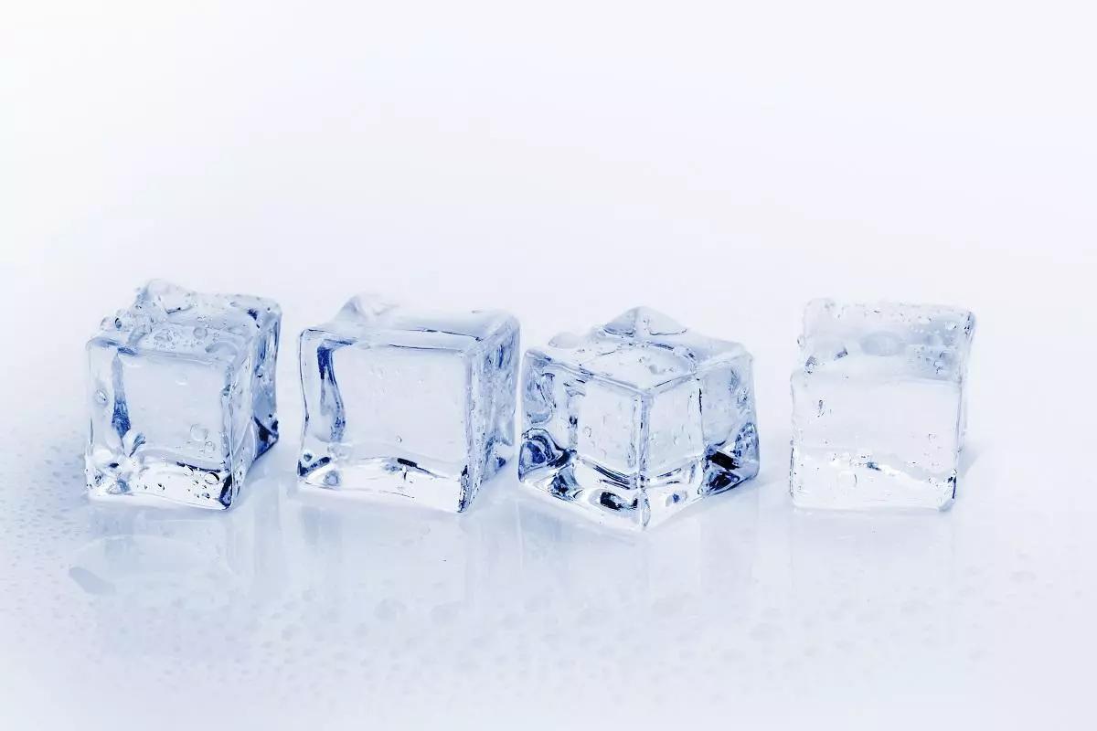 Cubitos de hielo.