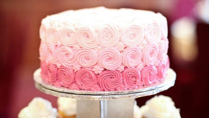 Tarta de cumpleaños rosa