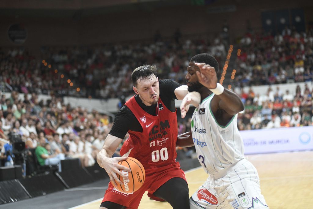 Todas las imágenes de la semifinal de la Supecopa entre el UCAM Murcia y el Unicaja