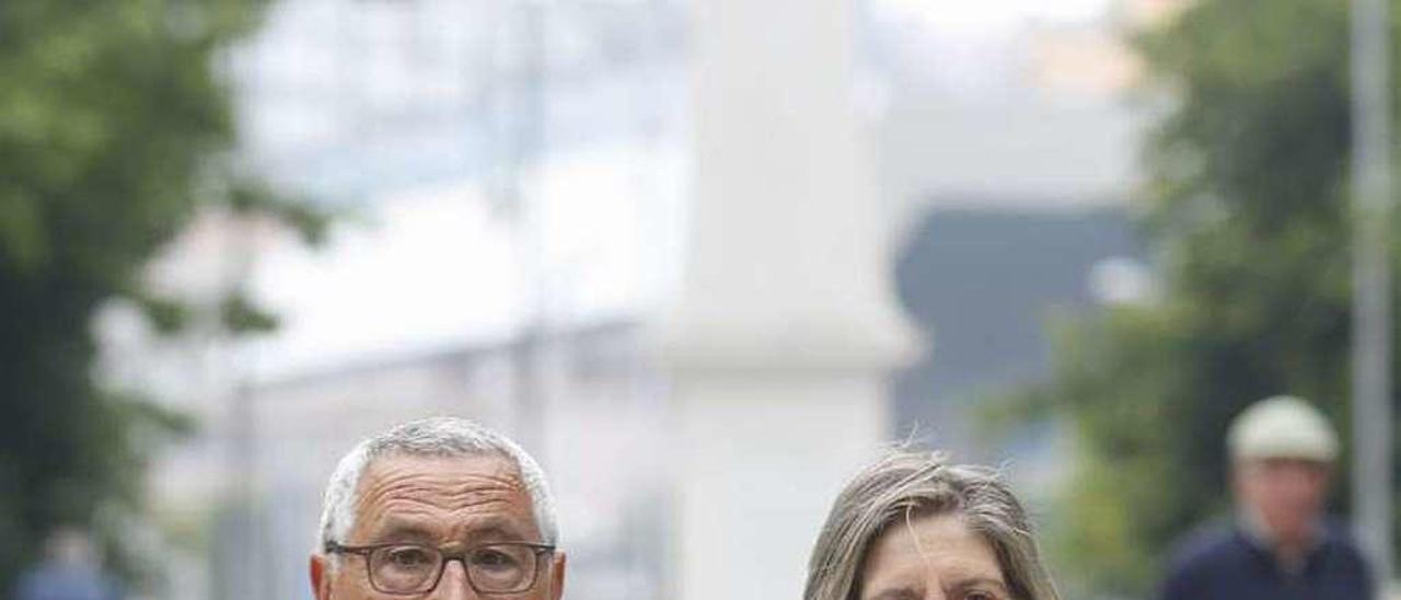 Antonio Palma y Celina Rodríguez, en el parque de Las Meanas.