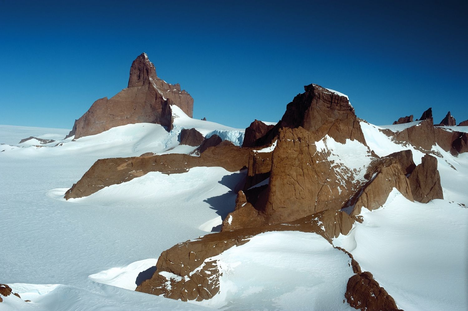 Ulvetanna Peak, Antártida