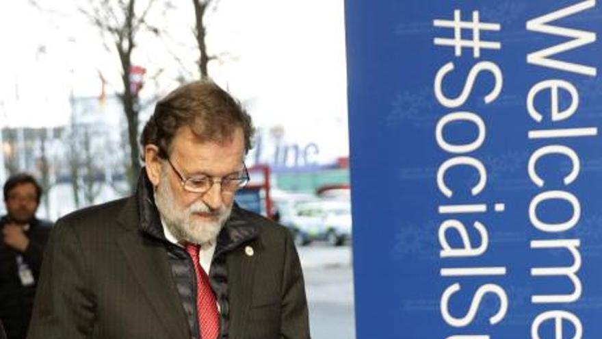 Rajoy sobre las declaraciones de Rovira: "Es absolutamente falso, una enorme mentira"