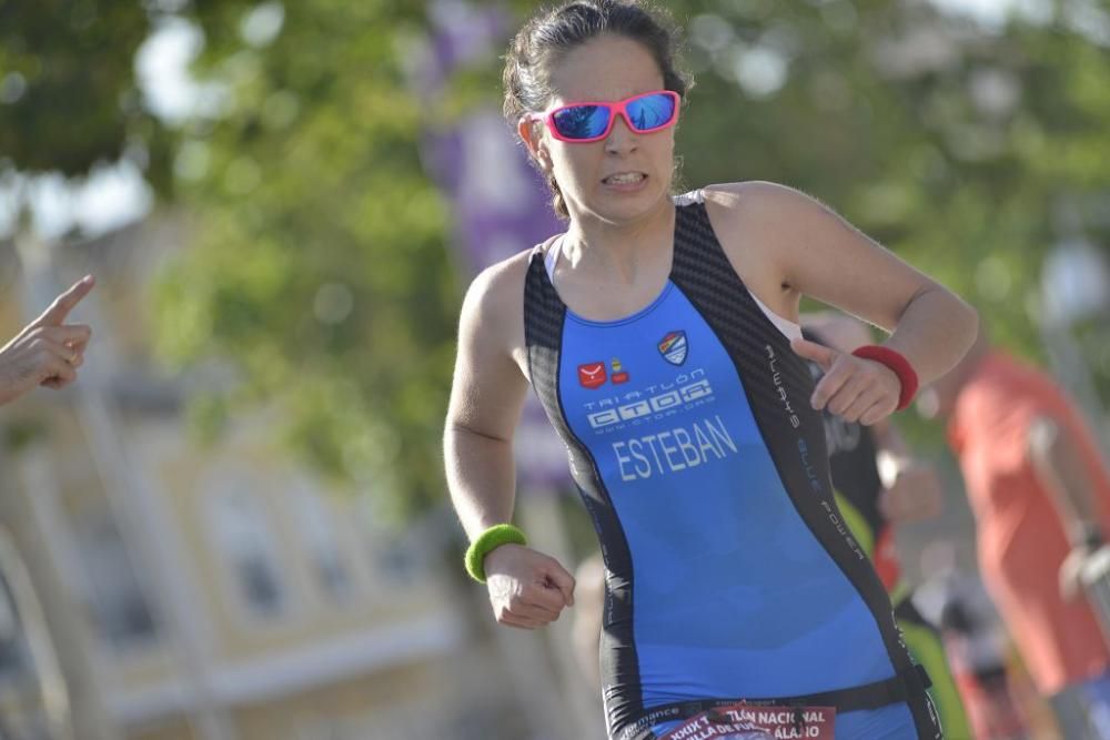 Llegada a la meta del Triatlón Villa de Fuente Álamo