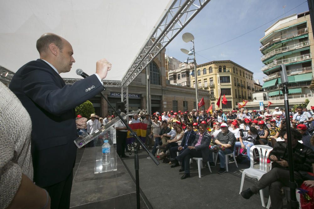 Homenaje a las víctimas del Mercado Central