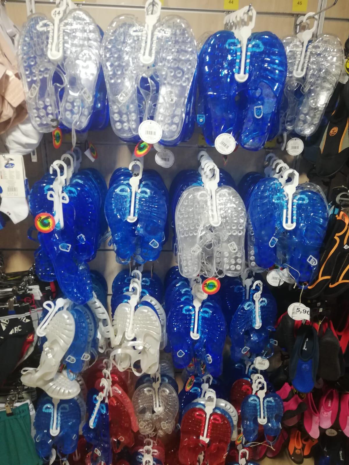 Las cholas calamar, a 5,90 euros a la venta en Arinaga.