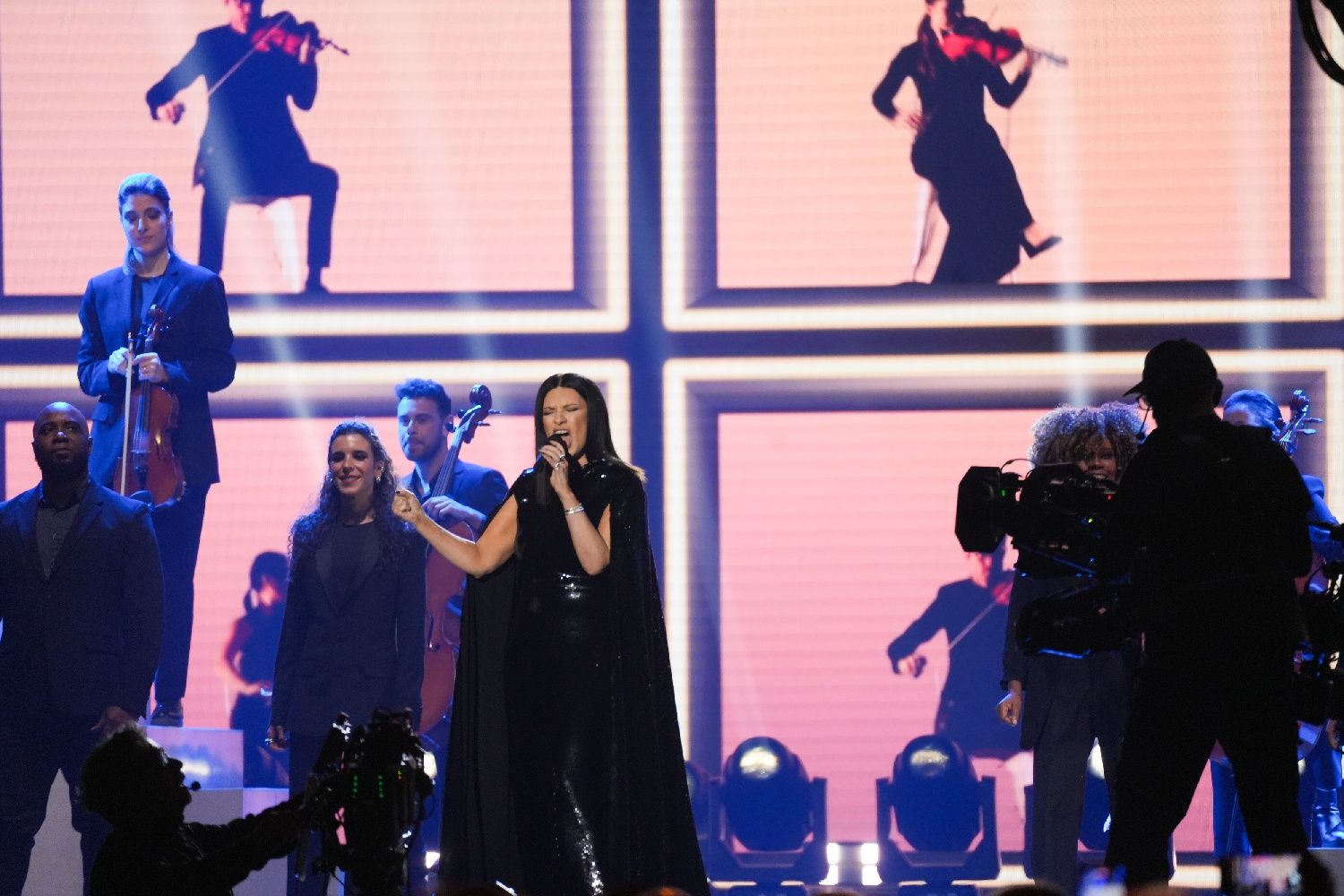 Les millors fotos de la catifa vermella i la gala dels Latin Grammy 2023