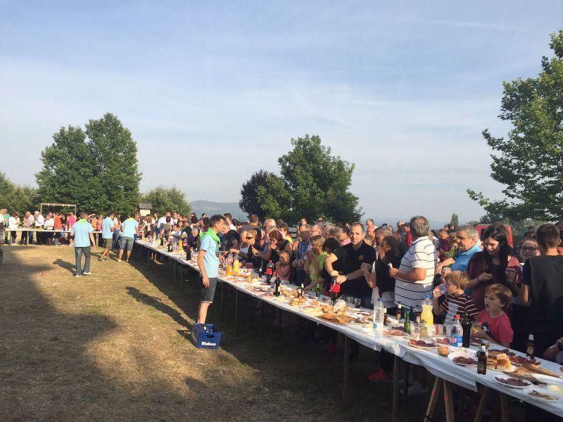 Merienda popular en San Martín de Castañeda