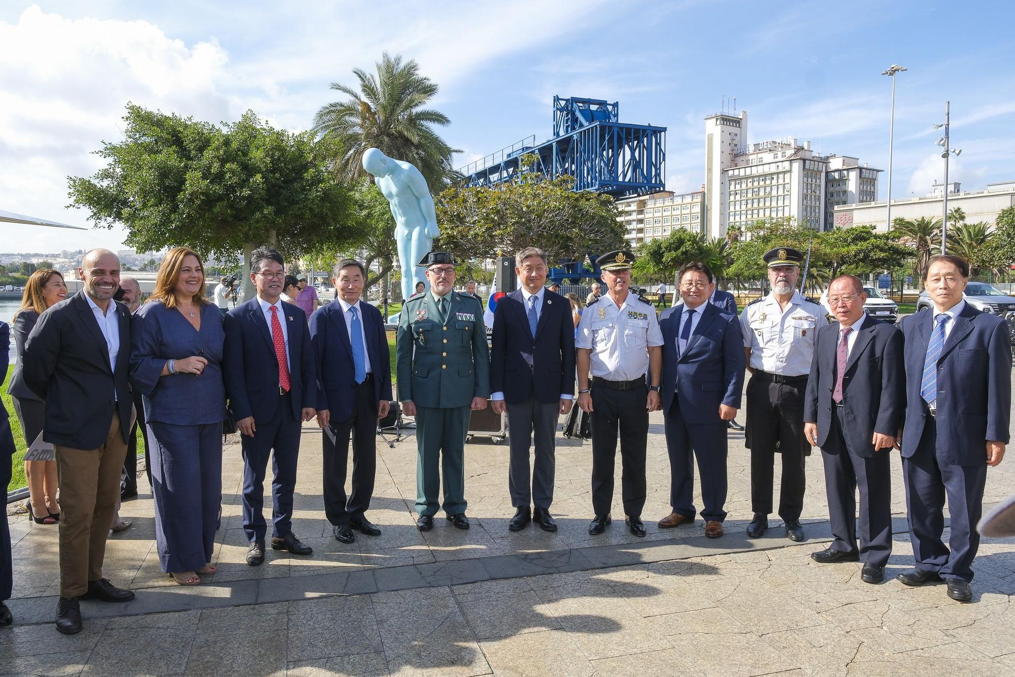 Inauguración del 'Greetingman'