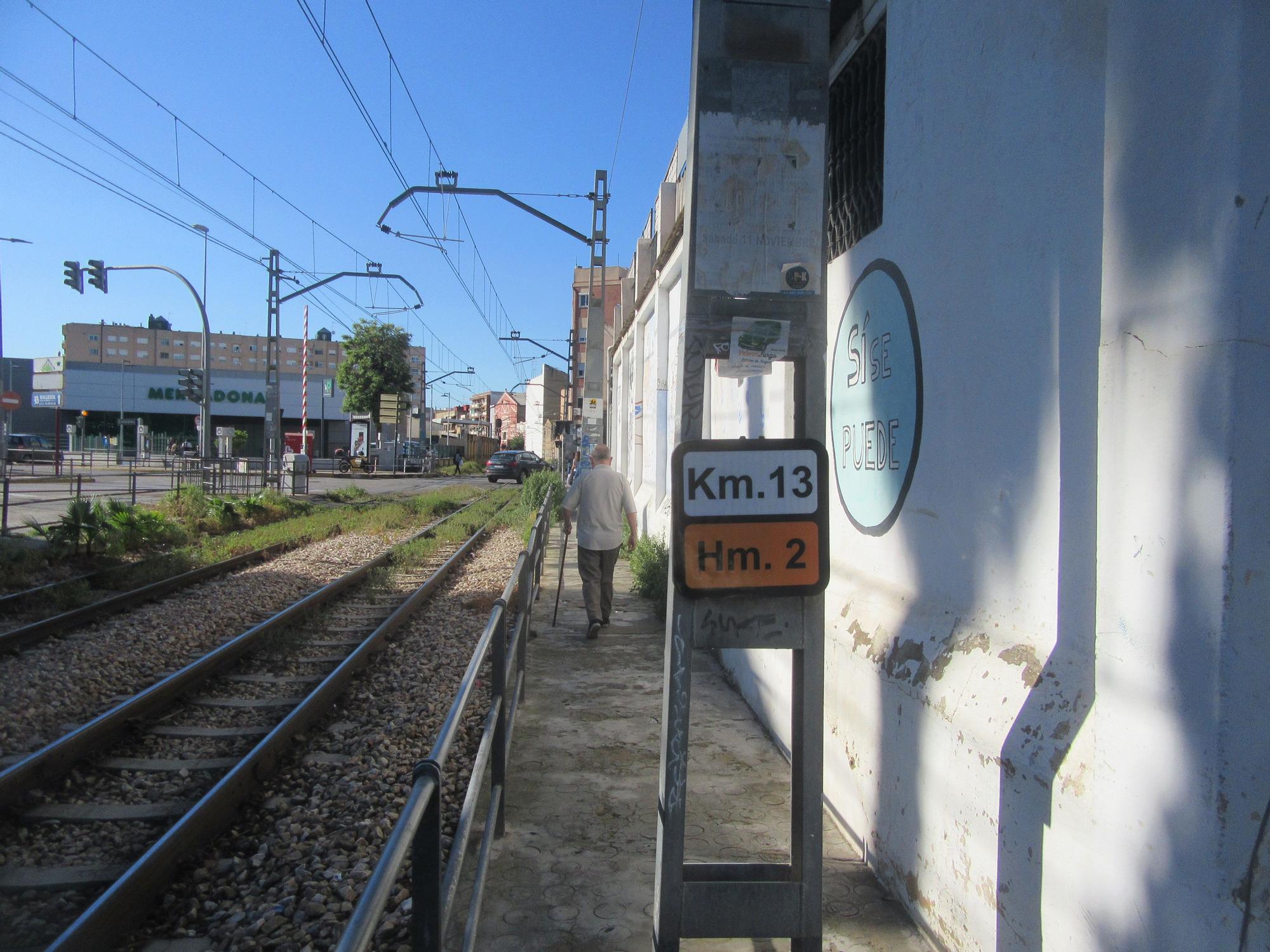 Denuncian el “progresivo deterioro” de la estación de metro Burjassot-Godella